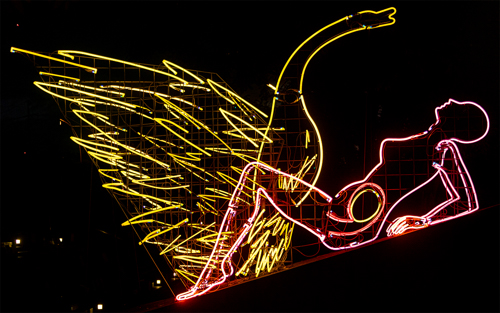 Neonschwan